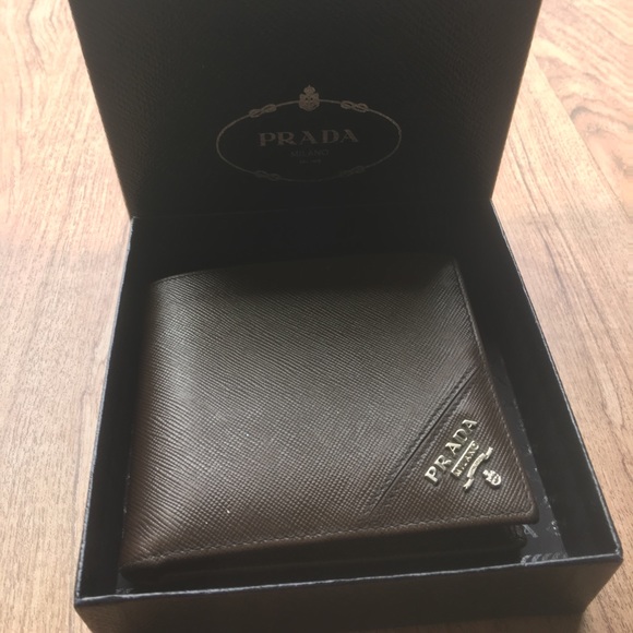 Prada men leather wallet - Picture 1 of 8